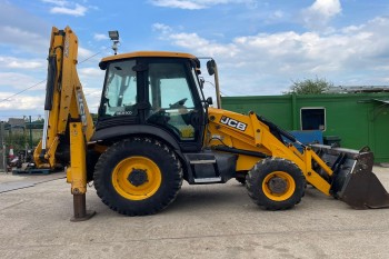 jcb-3cx-backhoe-loader-year-2012